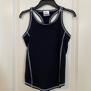 black sports tank